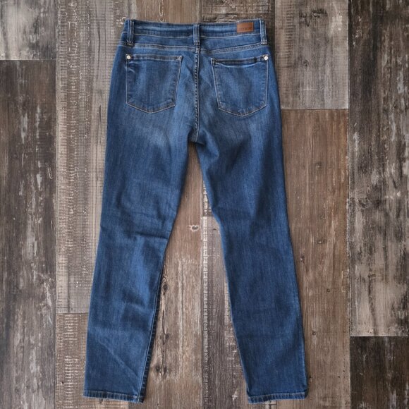 Judy Blue Straight Fit Mid Rise Woman's Blue Jeans Size 11/30 - Picture 2 of 8